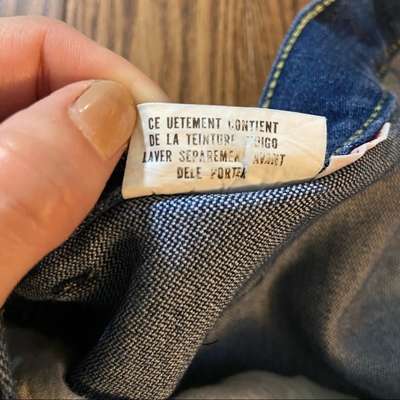 Vintage high-waisted dark wash women’s straight leg mom jeans in size 14 - Picture 4 of 15